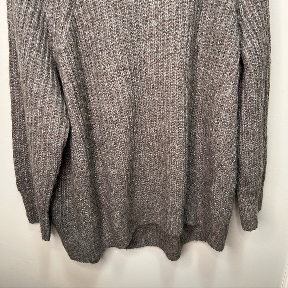 Old Navy Grey Knit Boxy Fit Turtleneck Sweater Size 2x - Picture 7 of 8
